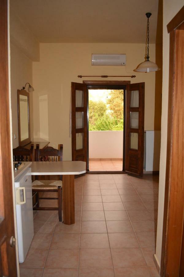 Ellinospito Apartment Axos Bagian luar foto