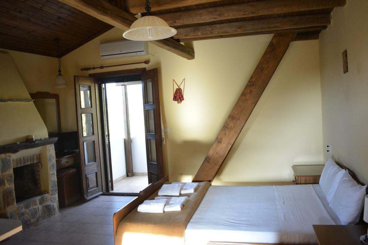 Ellinospito Apartment Axos Bagian luar foto